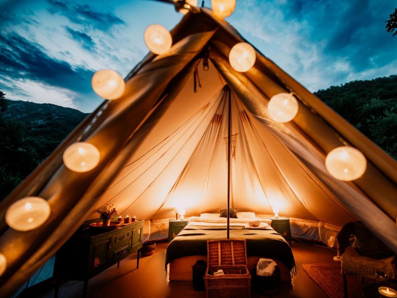 מלון וירפזאר Hoopoe Glamping מראה חיצוני תמונה
