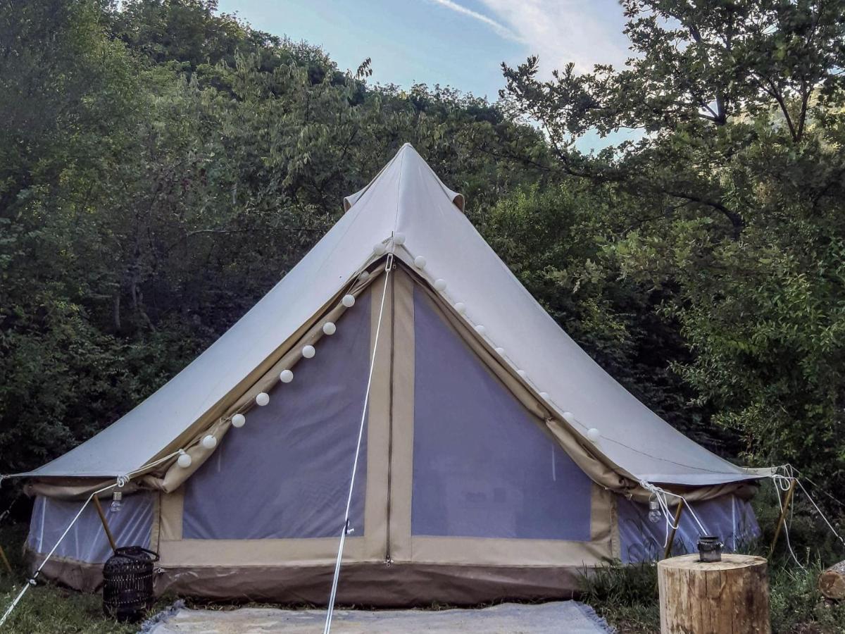 מלון וירפזאר Hoopoe Glamping מראה חיצוני תמונה